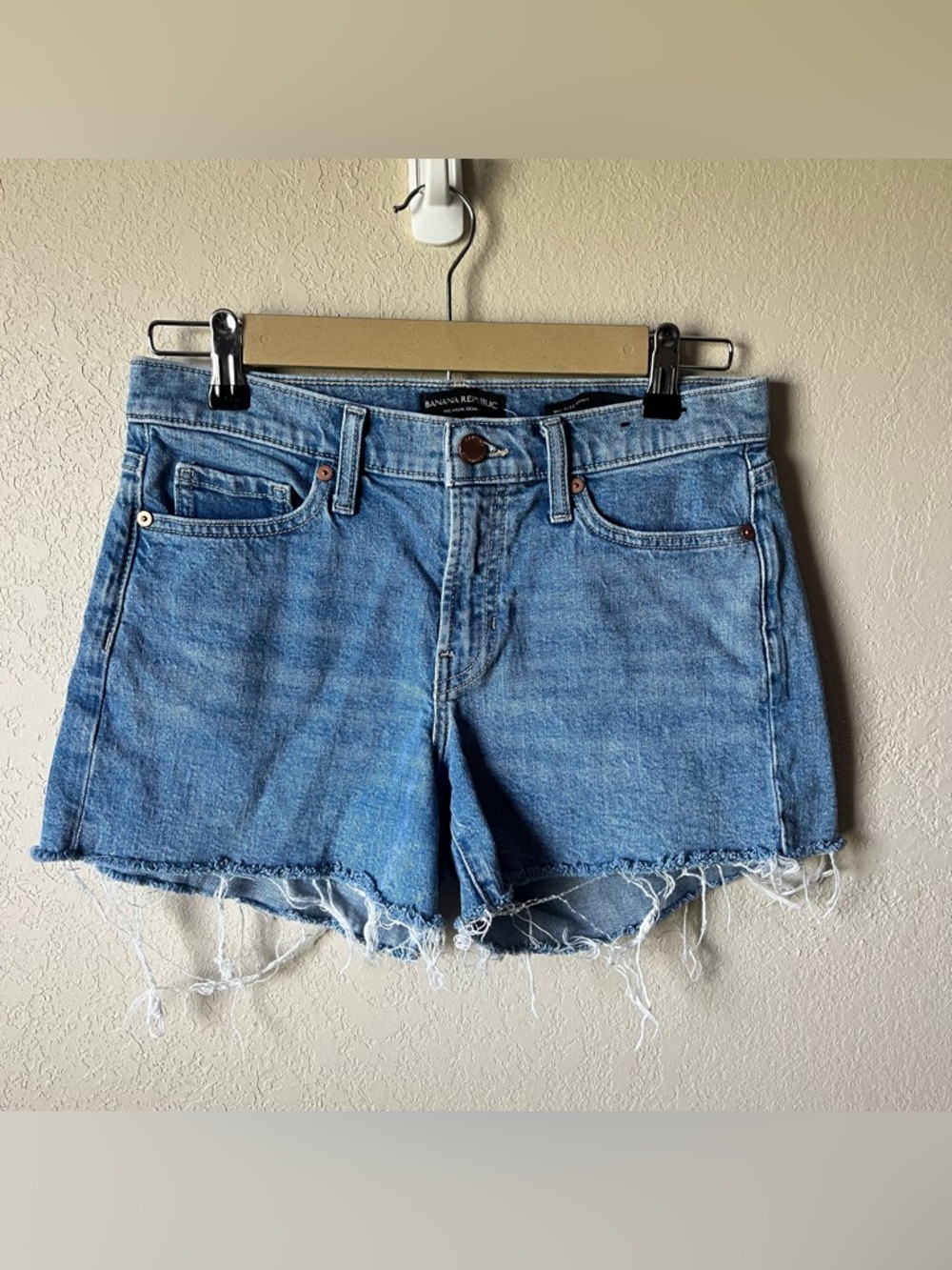 Banana Republic Women's Light Blue Denim Cutoff Shorts - mid rise